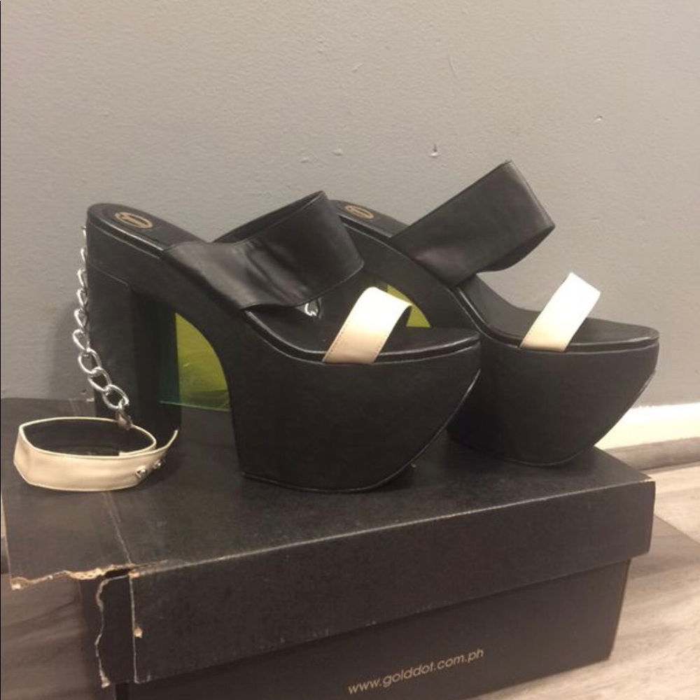 Gold Dot Honey Platform Sandal